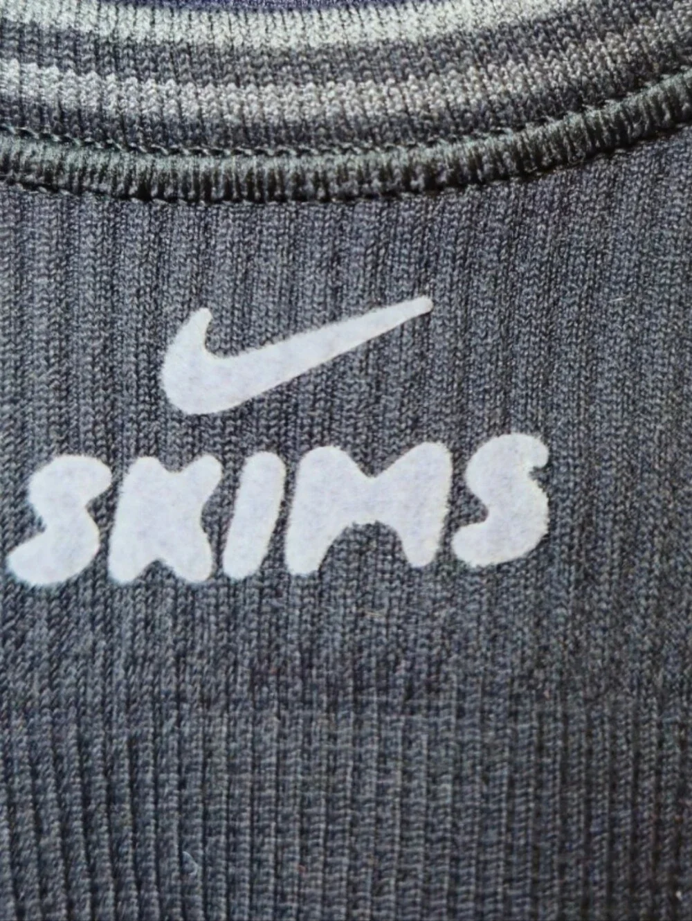 NikeSKIMS Ribbed Seamless Scoop Bra Black Size Small